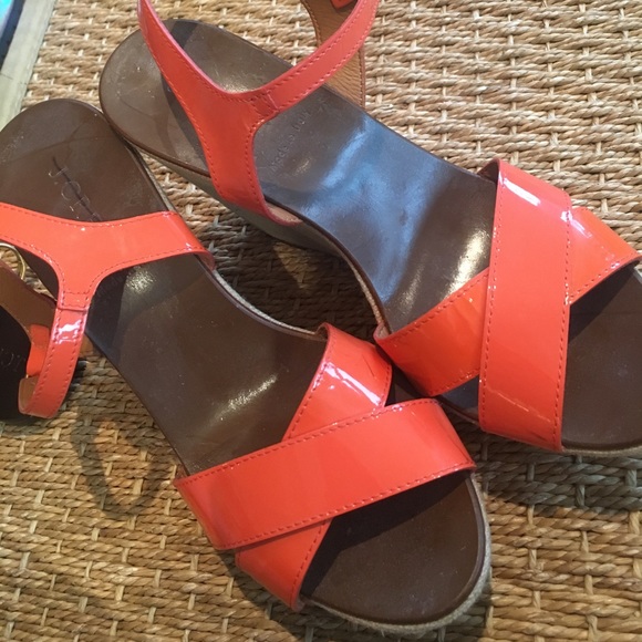J Crew Orange Wedges - Picture 3 of 3